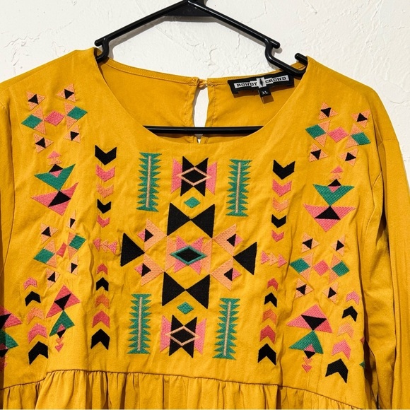 Rowdy Crowd Guadalupe Embroidered Mustard Yellow Aztec Print Blouse Sz XL - Picture 3 of 11